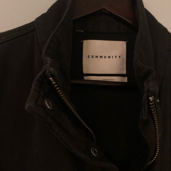 Aritzia Community Cargo Jacket - Picture 3 of 9